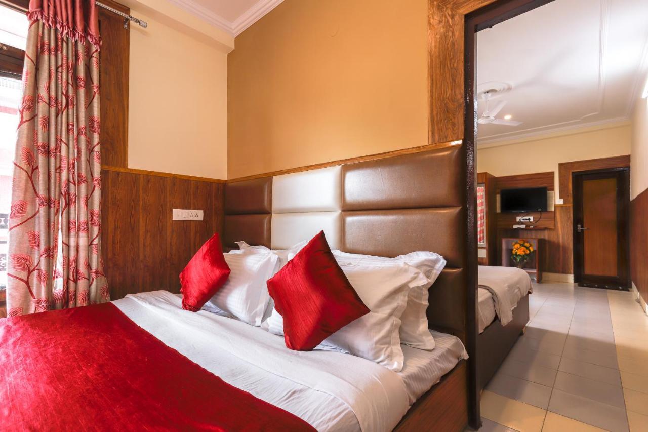 דרמסאלה Hotel Varuni Mcleodganj מראה חיצוני תמונה