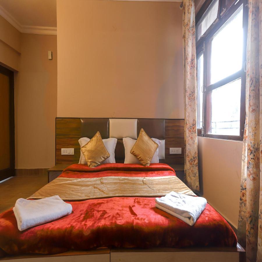 דרמסאלה Hotel Varuni Mcleodganj מראה חיצוני תמונה