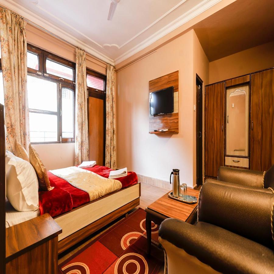 דרמסאלה Hotel Varuni Mcleodganj מראה חיצוני תמונה
