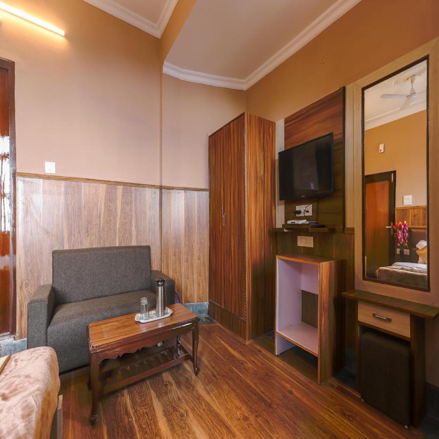 דרמסאלה Hotel Varuni Mcleodganj מראה חיצוני תמונה