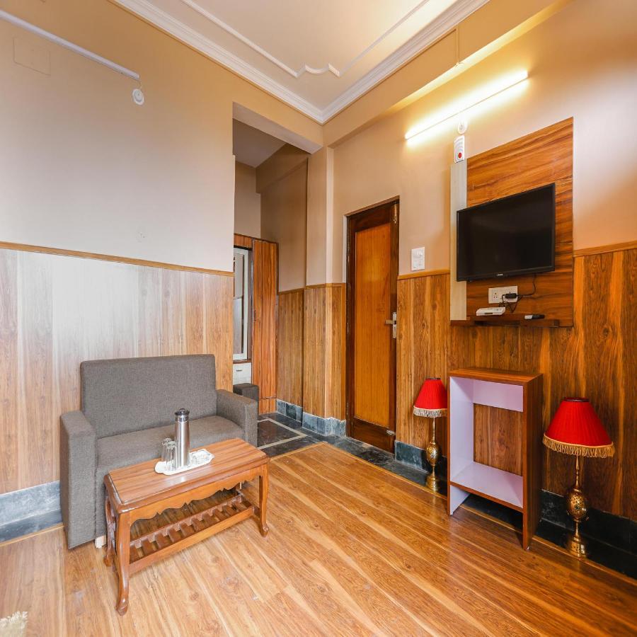 דרמסאלה Hotel Varuni Mcleodganj מראה חיצוני תמונה