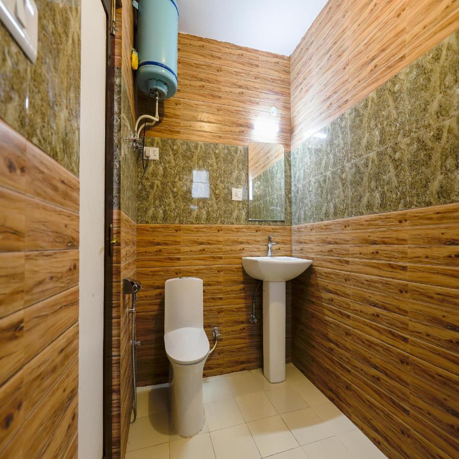 דרמסאלה Hotel Varuni Mcleodganj מראה חיצוני תמונה