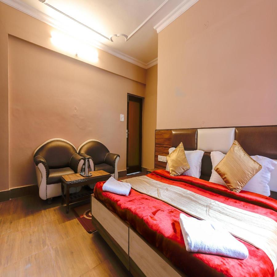 דרמסאלה Hotel Varuni Mcleodganj מראה חיצוני תמונה