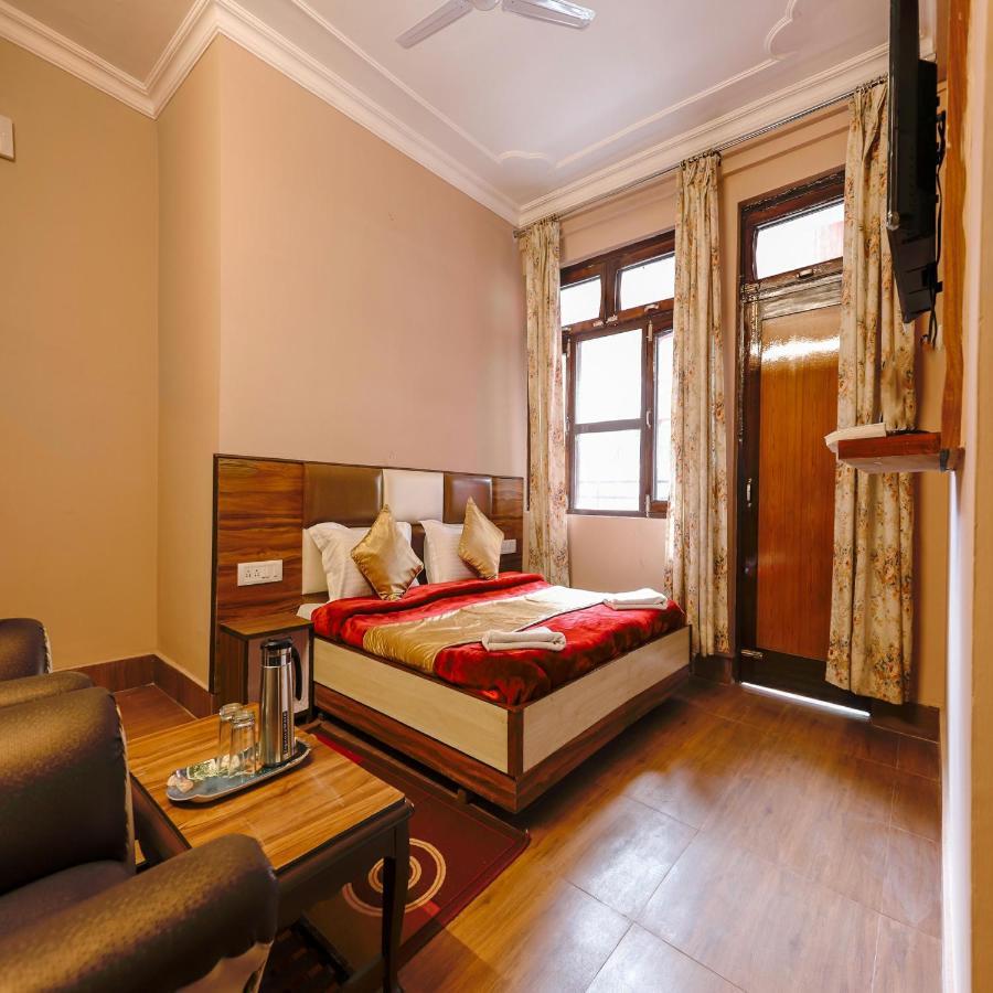 דרמסאלה Hotel Varuni Mcleodganj מראה חיצוני תמונה