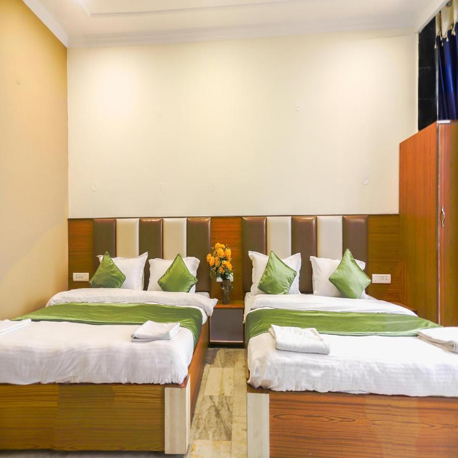 דרמסאלה Hotel Varuni Mcleodganj מראה חיצוני תמונה